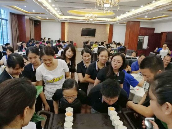 LA’BOBO首届羽毛球赛暨中秋晚宴圆满落幕!411.jpg