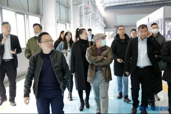 “设计·承启”-跨界设计师沙龙 探秘智能化生产线661.jpg