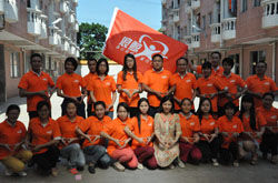 浪鲸义工社团走近自闭症儿童