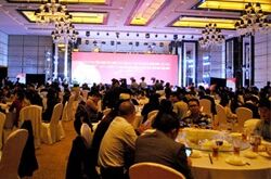 现场直播：2013中国建筑室内设计与材料高峰论坛暨2013首届珠三角室内设计大赛“金线奖”颁奖晚宴