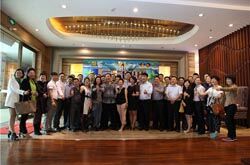 中装协厨卫委嘉宾参观浪鲸感受星品质