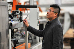 一鼎科技董事长冯竞浩获“佛山市创新领军人才”殊荣