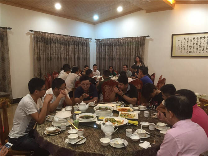 澳洲风情之夜宾主尽欢.jpg