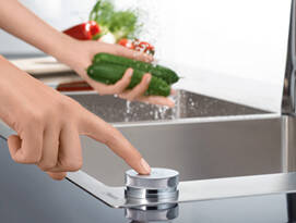 【新闻稿】汉斯格雅焕新亮相2017上海国际厨卫展 2-2780.jpg