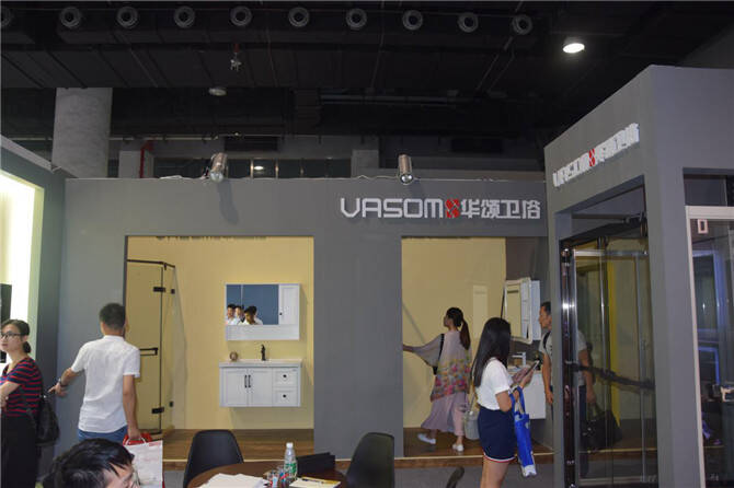 鹤山市华颂卫浴有限公司洪铁成：创新铸就辉煌，品质决定未来