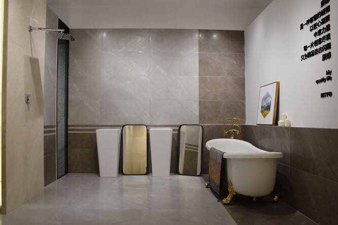 他说企业发展如中医看病，北京瓷砖市场要拼内功