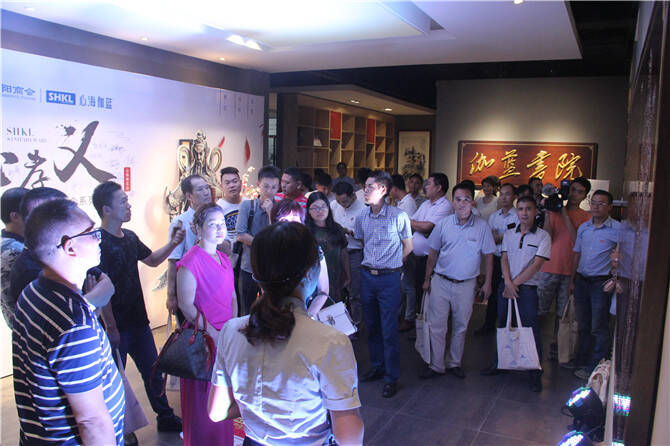 “忠义孝”常存——佛山市鄱阳商会走进心海伽蓝