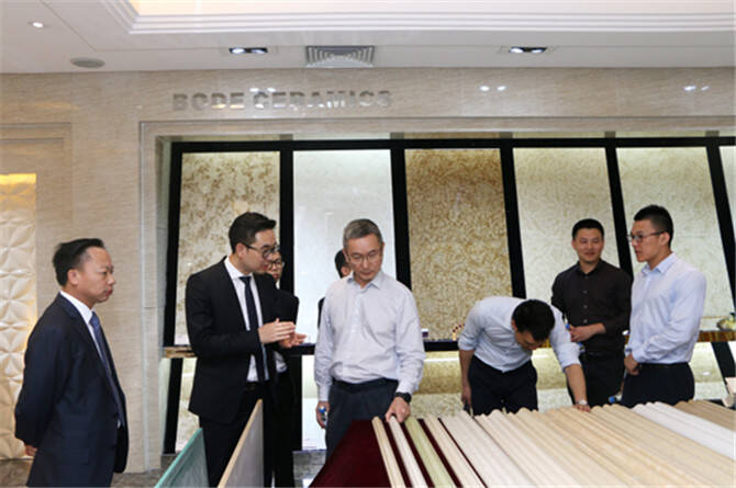 恒大集团徐文一行莅临博德参观考察 2-216.jpg