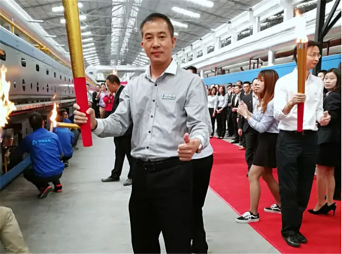 新时代，大布局  冠星陶瓷企业大规格&bull;通体喷墨渗花6号宽体窑点火投产 2-411.jpg