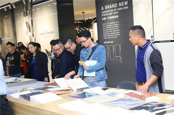 设计师参观博德总部展厅3.jpg