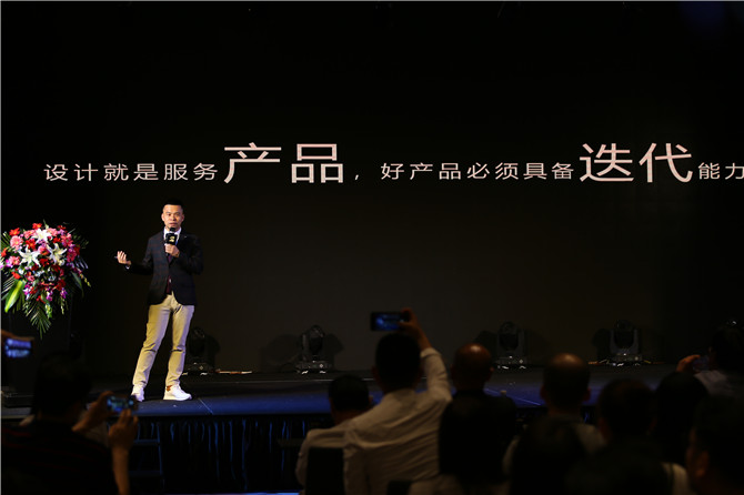 黄全演讲.JPG