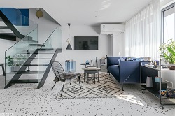 加西亚瓷砖案例 | 这间60㎡的克莱因蓝小公寓，竟只是个短租房！