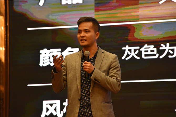 12.百特陶瓷产品部经理张锋.JPG