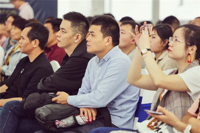 微信图片_20190419235643.jpg