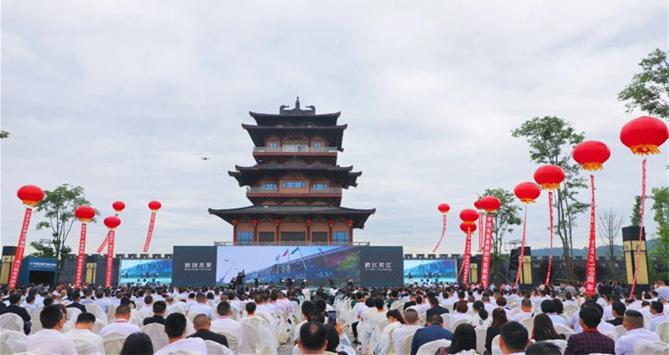 第八届中国西部瓷都陶瓷交易博览会圆满成功！